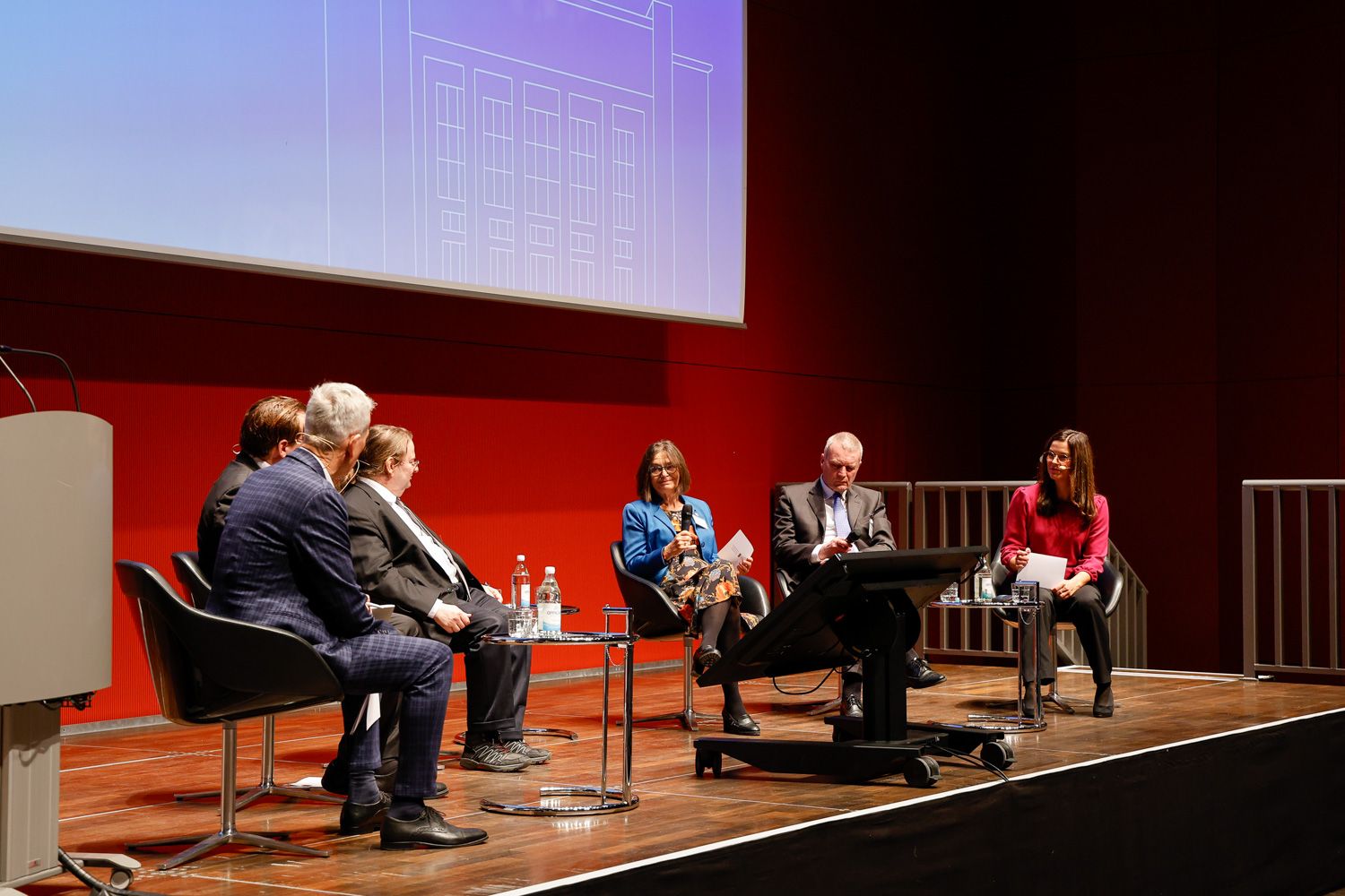 Podiumsdiskussion 2025